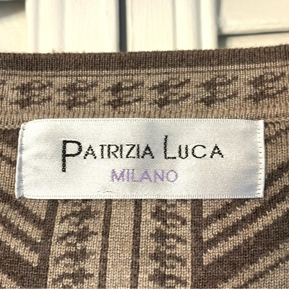 Patrizia Luca Brown and Tan Patterned V Neck Pullover Sweater - Picture 3 of 5
